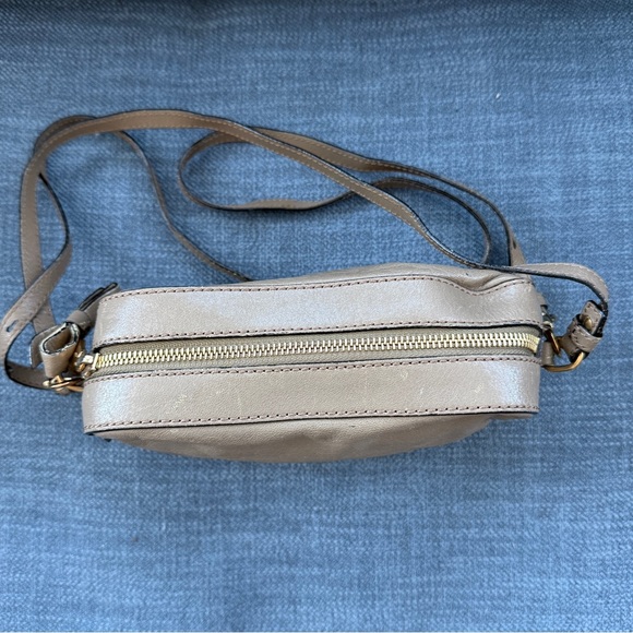 Chloe Beige 2 Way Leather Crossbody Bag - Picture 3 of 8